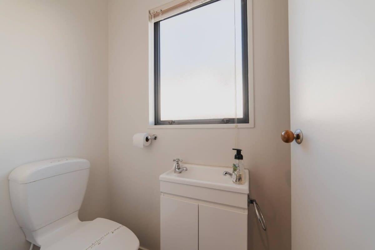 Quaint Worcester Quarters - 3br Delight