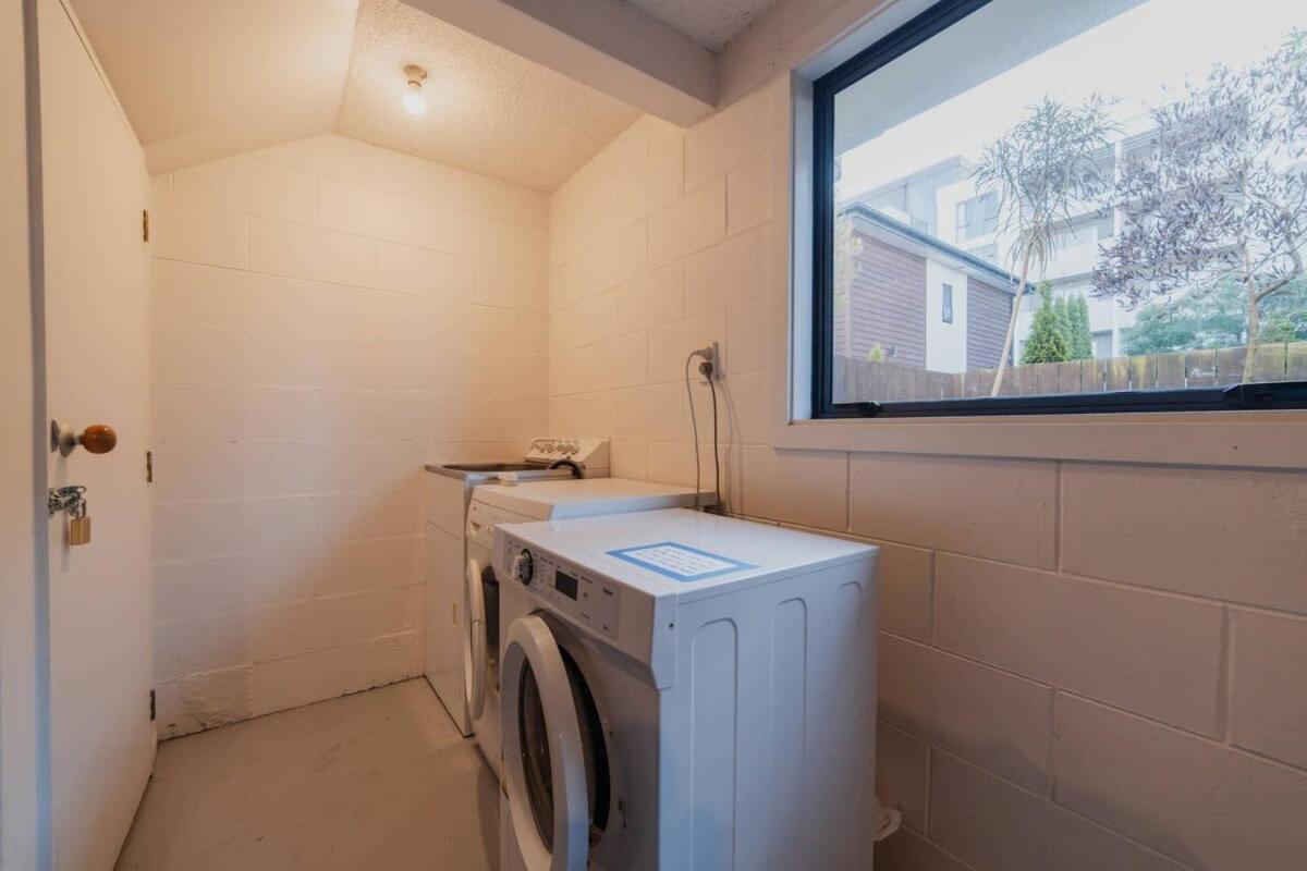Quaint Worcester Quarters - 3br Delight Holiday home Christchurch